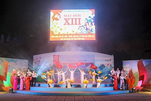 'Lời ca dâng Đảng' chào mừng Đại hội lần thứ XIII của Đảng