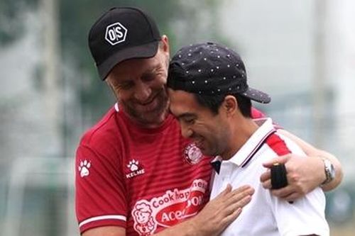 Bi hài chuyện tuyển 'Tây' ở V.League