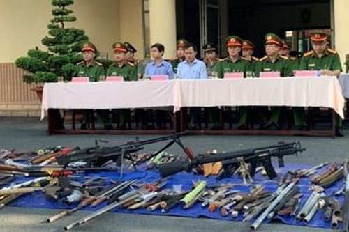 Loại trừ 'mầm họa' vũ khí, vật liệu nổ trôi nổi trong dân