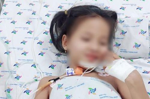 Cứu bé gái mắc chứng rối loạn thần kinh hiếm gặp