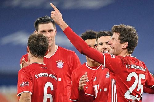 Nhấn chìm Schalke, Bayern nới rộng cách biệt với nhóm bám đuổi