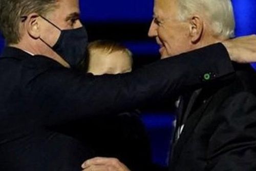 Người con trai thứ 2 của Tân Tổng thống Mỹ Joe Biden: Vượt qua ma túy trở thành cánh tay phải đắc lực cho cha
