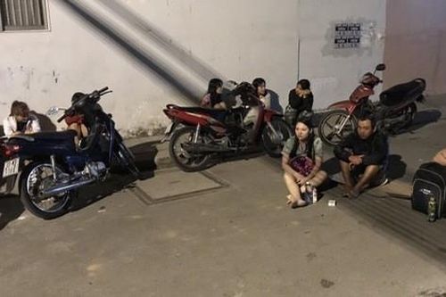 TP.HCM: Cháy dãy nhà trọ, một bé gái bỏng nặng