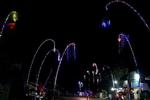 Trồng nêu, 3 người bị điện giật thương vong