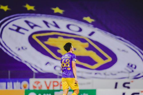 Vòng 3 V.League 2021: Người ở đèo cao, người về vực sâu