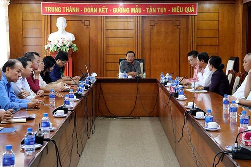 Vững tin với sự lãnh đạo của Ðảng