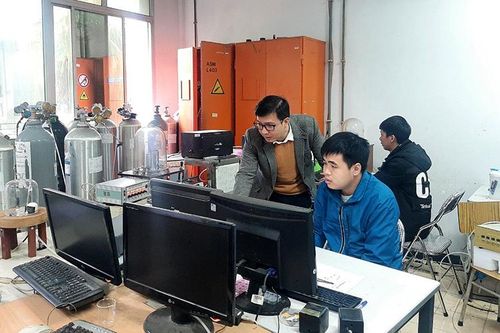 Thúc đẩy các nhóm nghiên cứu mạnh trong trường đại học