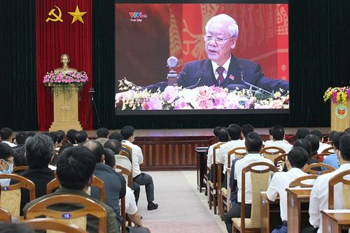 Tin tưởng vào sự lãnh đạo của Đảng, kỳ vọng một tương lai tươi sáng