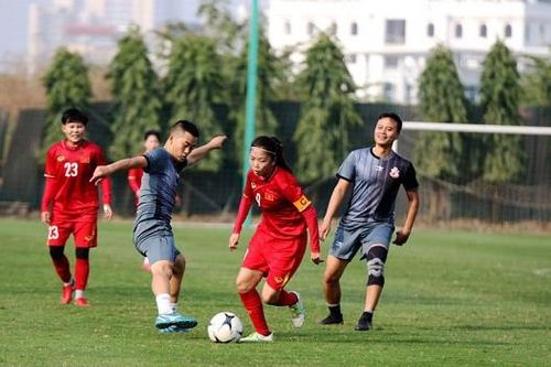 Đội tuyển Nữ Quốc gia thua cựu cầu thủ SEA Games 23: 4-5