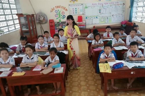 Cô giáo trường làng được phong tặng Nhà giáo Nhân dân