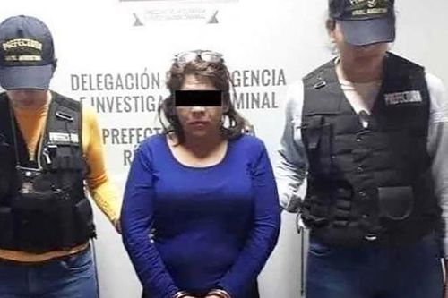 Mexico: Không nhận ra ảnh mình, vợ vác dao đâm chồng vì tưởng chụp với 'bồ'