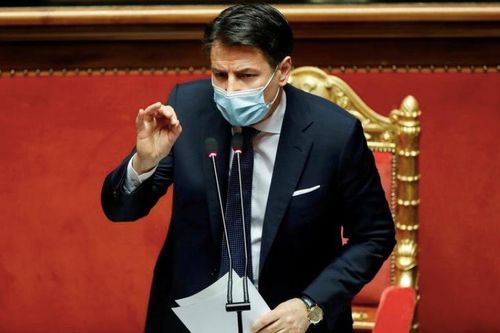 Thủ tướng Italia đệ đơn từ chức