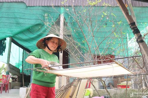 Cận cảnh làng nghề làm giấy dó vào vụ Tết