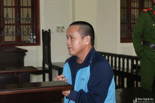 Vợ và nhân tình xa lánh, gã đàn ông cô độc nghe tòa tuyên án chung thân