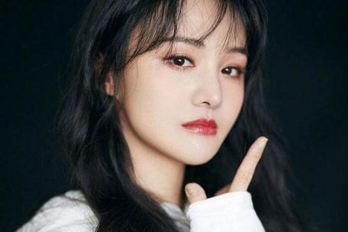 Goo Hye Sun và Trịnh Sảng được gọi tên 'gương mặt vàng' trong làng 'giả nai' sau biến căng với tình cũ