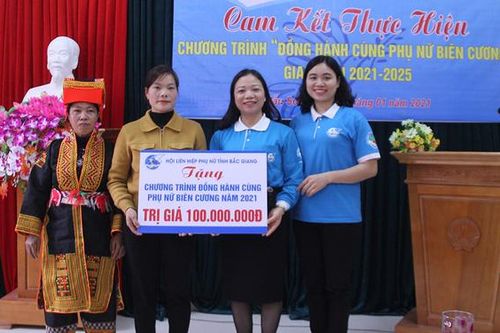 Hội LHPN tỉnh Bắc Giang đồng hành cùng phụ nữ biên cương ở Lạng Sơn