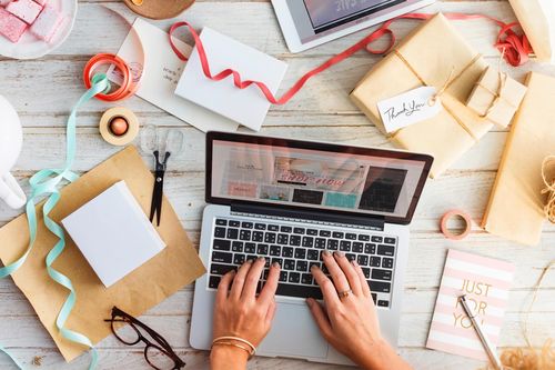 Nhiều người Việt trẻ thành triệu phú USD nhờ kinh doanh trên nền tảng online
