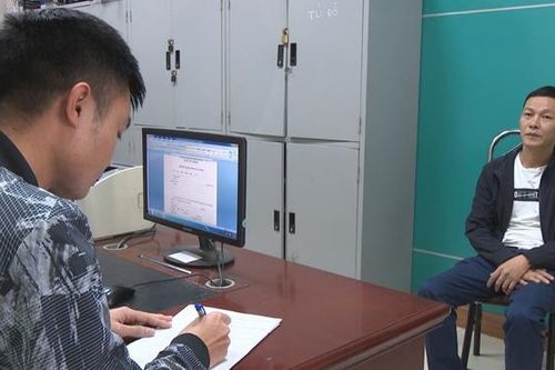 Bắt băng nhóm cưỡng đoạt tài sản, làm 'luật' trên vịnh Hạ Long