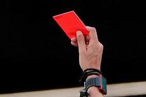 Trọng tài Việt thời 'chuông reo là bắn'