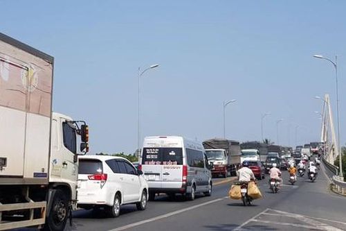 Giảm áp lực lưu thông qua cầu Rạch Miễu