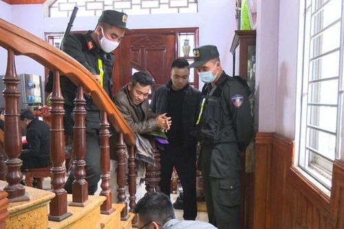 Triệt phá nhóm đối tượng cưỡng đoạt tài sản trên vịnh Hạ Long