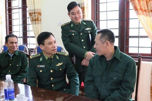 Bộ Tư lệnh BĐBP tặng quà Tết cho các Trung tâm điều dưỡng thương binh