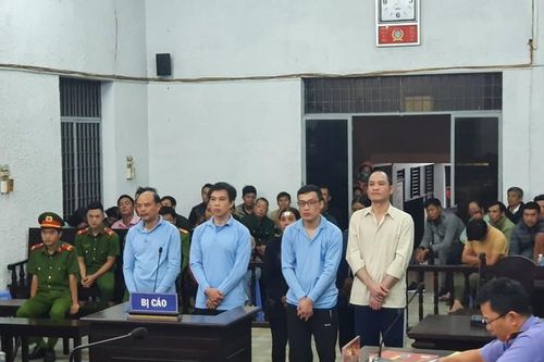 Bản án gần 55 năm tù cho 10 bị cáo trục lợi từ dự án ngàn tỷ