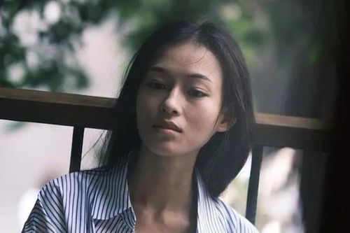 Người mẫu Việt được khen giống Chương Tử Di thời trẻ