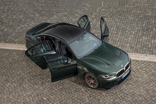 BMW giới thiệu xe mạnh nhất trong lịch sử, giá gần 3,3 tỷ đồng