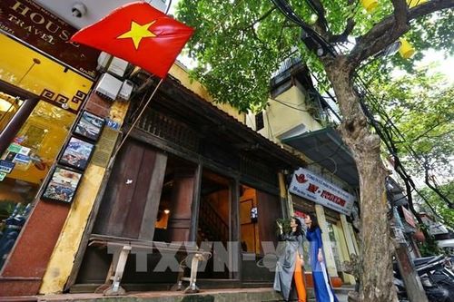 Điểm vui chơi dịp Tết nguyên đán 2021: Tết ba miền tại phố cổ Hà Nội