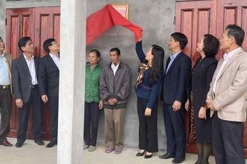 Trao nhà nhân đạo tại Yên Lập
