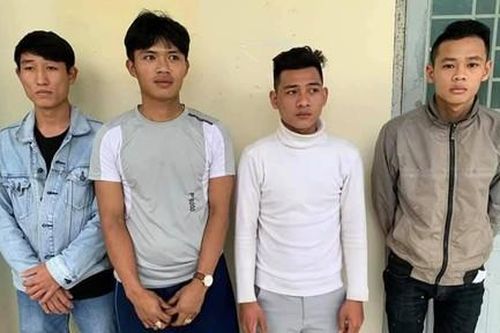 Chặn hàng chục thanh thiếu niên vác dao đi hỗn chiến