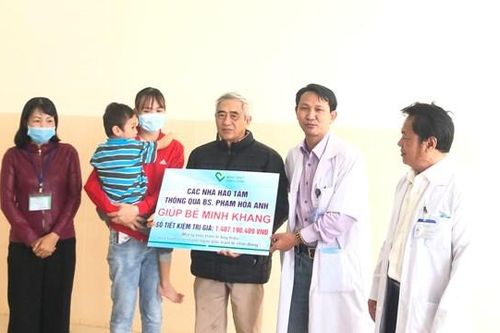 Hỗ trợ hơn 1,4 tỷ đồng cho cháu bé ở Đắk Lắk bị cha bạo hành