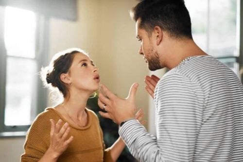 'Tôi hối hận vì mua nhà sống chung cùng bạn trai'