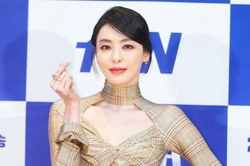 Sắc vóc tuổi 36 của Lee Da Hee