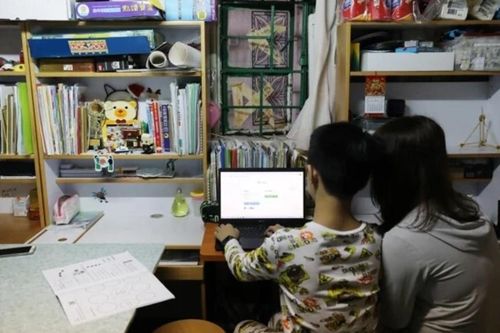 Gia đình Hong Kong 7 năm sống trong 'nhà quan tài'