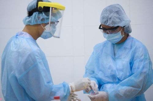 7 người ở TP.HCM tiếp xúc BN1553 đều âm tính với SARS-CoV-2