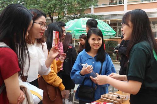 Xây dựng lối sống xanh trong sinh viên