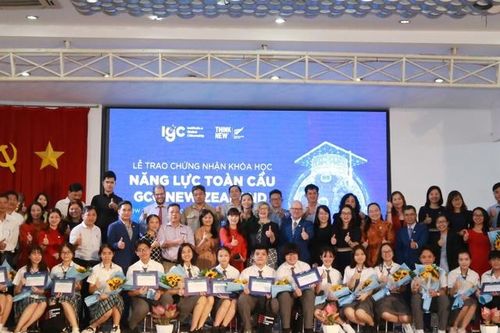 New Zealand trao chứng nhận khóa học Năng lực Toàn cầu cho học sinh Việt Nam