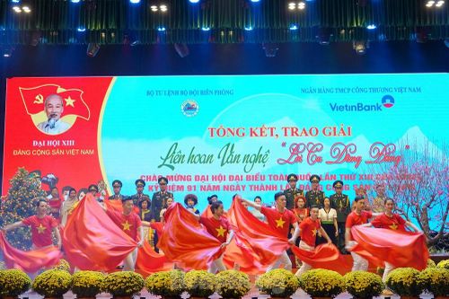 Trao giải Liên hoan 'Lời ca dâng Đảng'