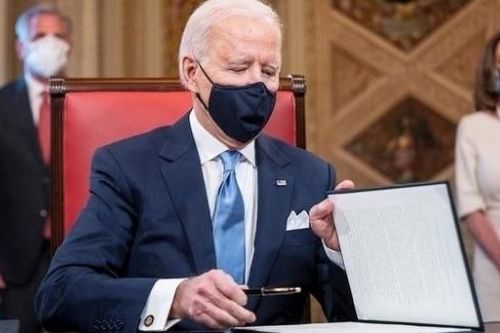 Thông báo tạm hoãn các dự án khoan dầu trên các vùng đất và vùng biển liên bang, Joe Biden tuyên chiến với nhiên liệu hóa thạch