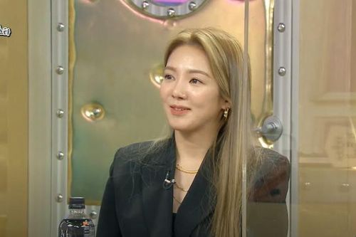 DJ Hyoyeon (SNSD) chia sẻ về ảnh hưởng của COVID-19 đến nghề nghiệp