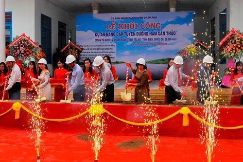 Châu Phú phát triển kết cấu hạ tầng giao thông đường bộ