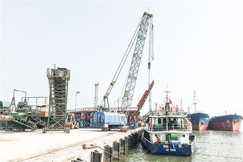 Phát huy lợi thế, tái thiết sản xuất, hoàn chỉnh quy hoạch, huy động nguồn lực đầu tư phát triển toàn diện