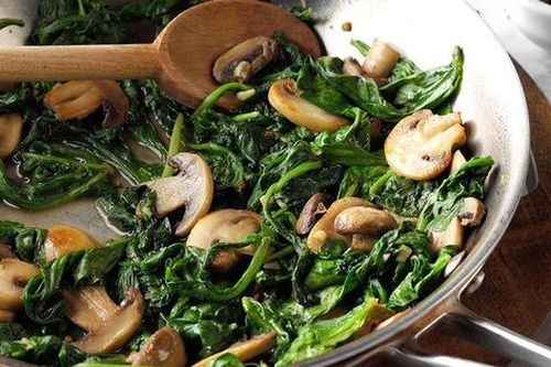 Muốn có làn da căng bóng đón Tết, bác sĩ da liễu khuyên nên ăn nhiều loại thực phẩm này để bổ sung collagen tự nhiên cho cơ thể