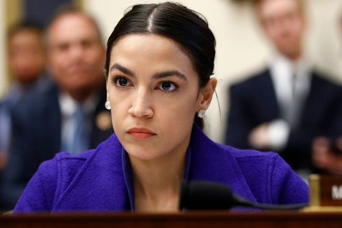 Hạ nghị sĩ Ocasio-Cortez: Ted Cruz 'khiến tôi suýt chết'