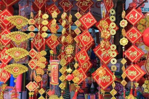 Đồ trang trí Tết vào mùa