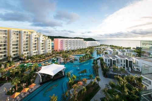 'Xuân ấm áp - Tết sum vầy' với nhiều ưu đãi hấp dẫn từ Premier Residences Phu Quoc Emerald Bay