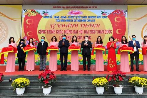 Cầu Giấy đưa vào sử dụng hệ thống màn hình Led trong các trường học