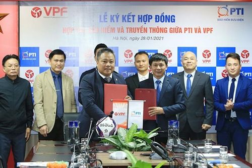 Cầu thủ thi đấu tại V-League 2021 sẽ được bảo hiểm tới 300 triệu đồng